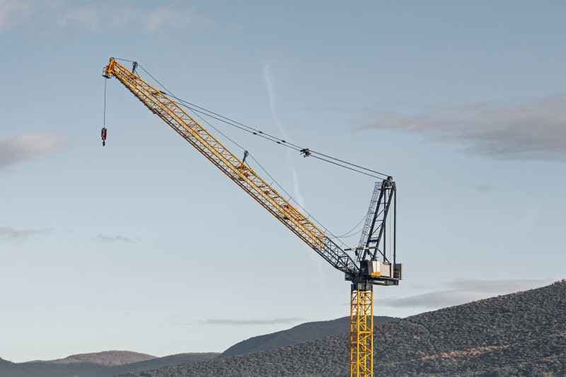 Liebherr Unveils the 620 HC-L Luffing Jib Crane