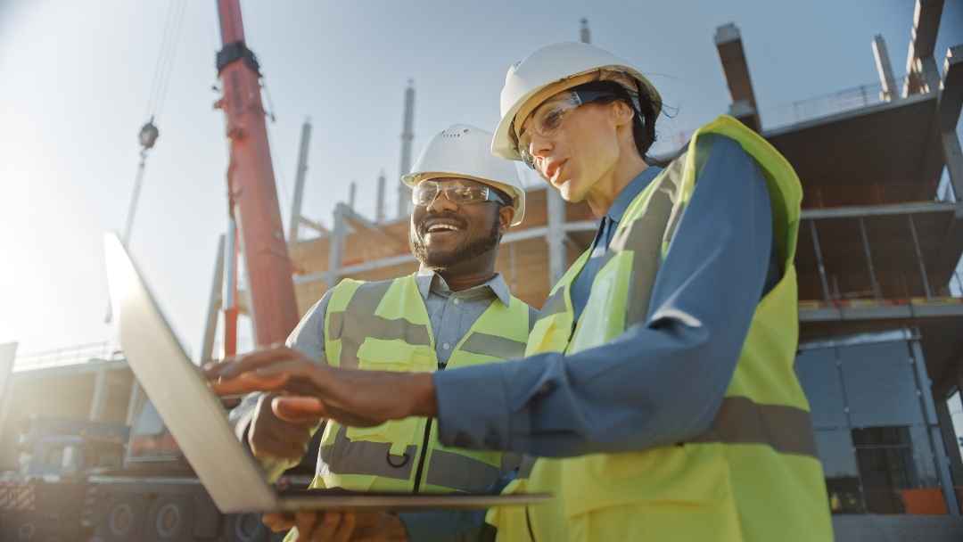 United Rentals Introduces AI Equipment Agent for Rental Planning